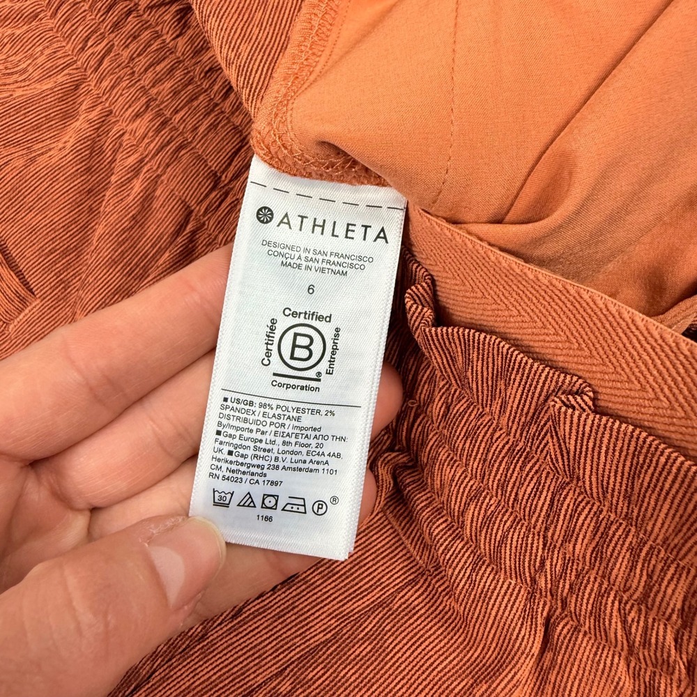 Athleta Echo Shorts High Waist Burnt Orange Rust Woodgrain‎ Size 6 Hiking Travel - Picture 7 of 10